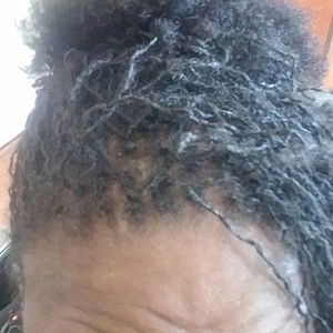 Meet your Posher, Tee